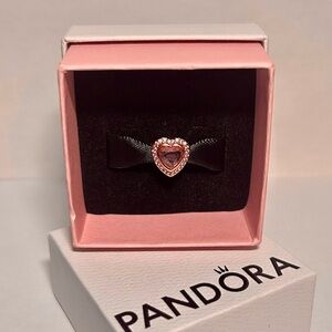 PANDORA SPARKLING PINK HEART CHARM